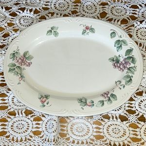 Pfaltzgraff Ivory Off White Purple Green Grape Vine Floral 14” Platter (2 Avail)